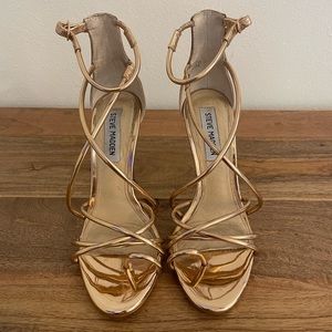 Steve Madden Rose Gold Satyah Heels. Heels 5in